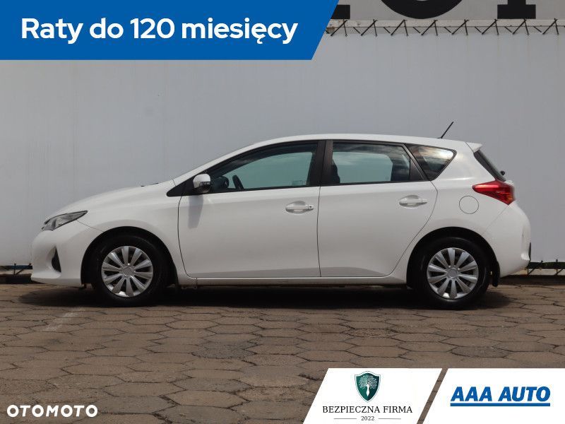 Toyota Auris - 4