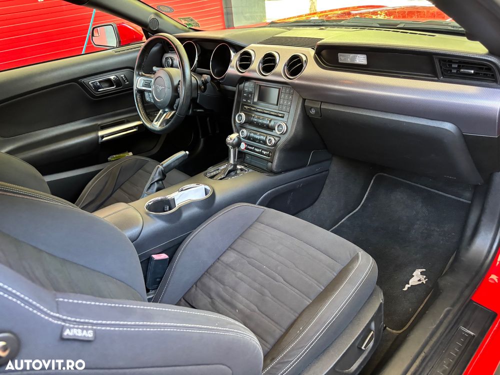 Ford Mustang - 9