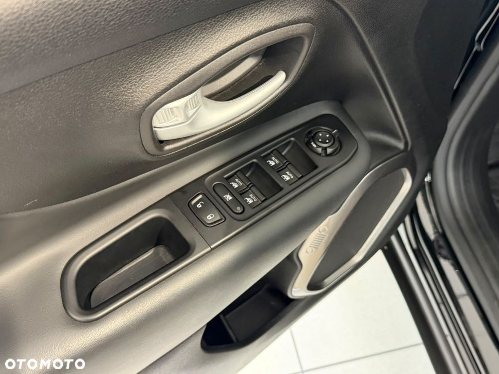Jeep Renegade 1.5 T4 mHEV FWD S&S DCT - 16