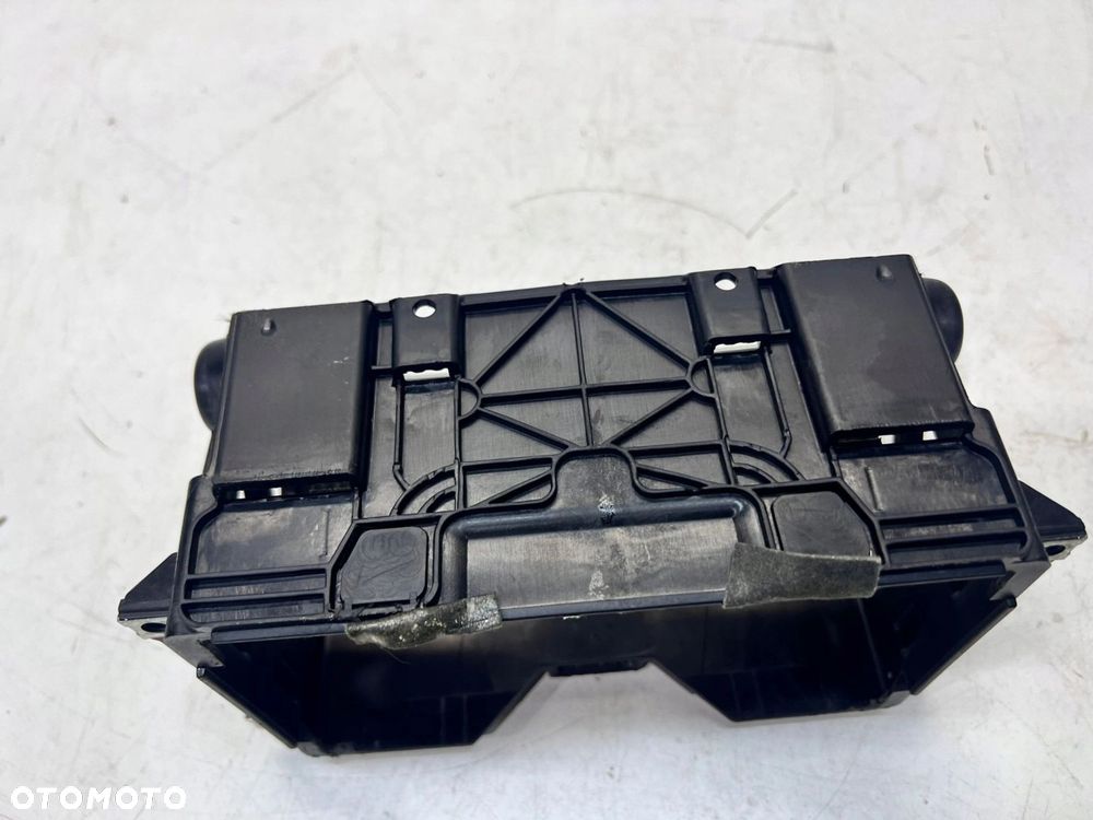 KOSZ 2 DIN AUDI TT 8J0858005D - 4