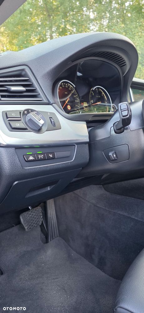 BMW Seria 5 530d xDrive Luxury Line - 23