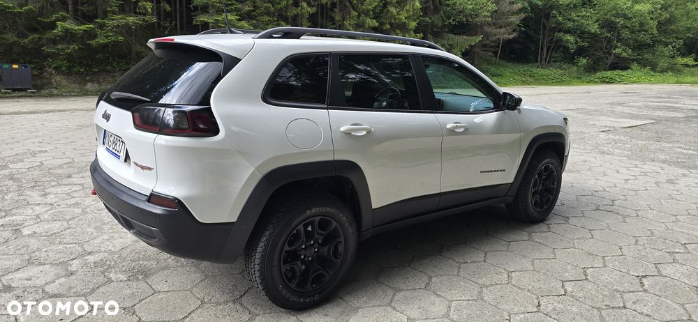 Jeep Cherokee - 5