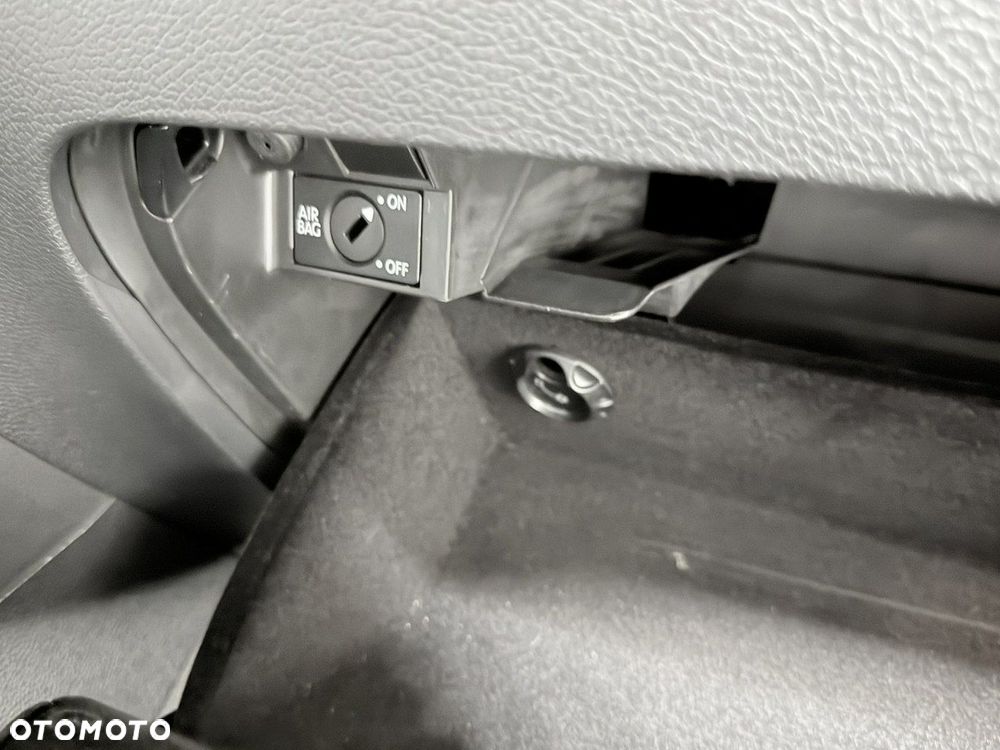 Volkswagen Golf 1.4 TSI Comfortline - 23