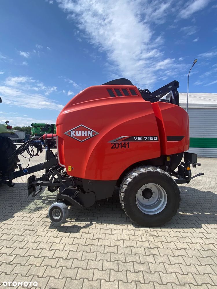Kuhn Rundballenpresse VB 7160 - 1