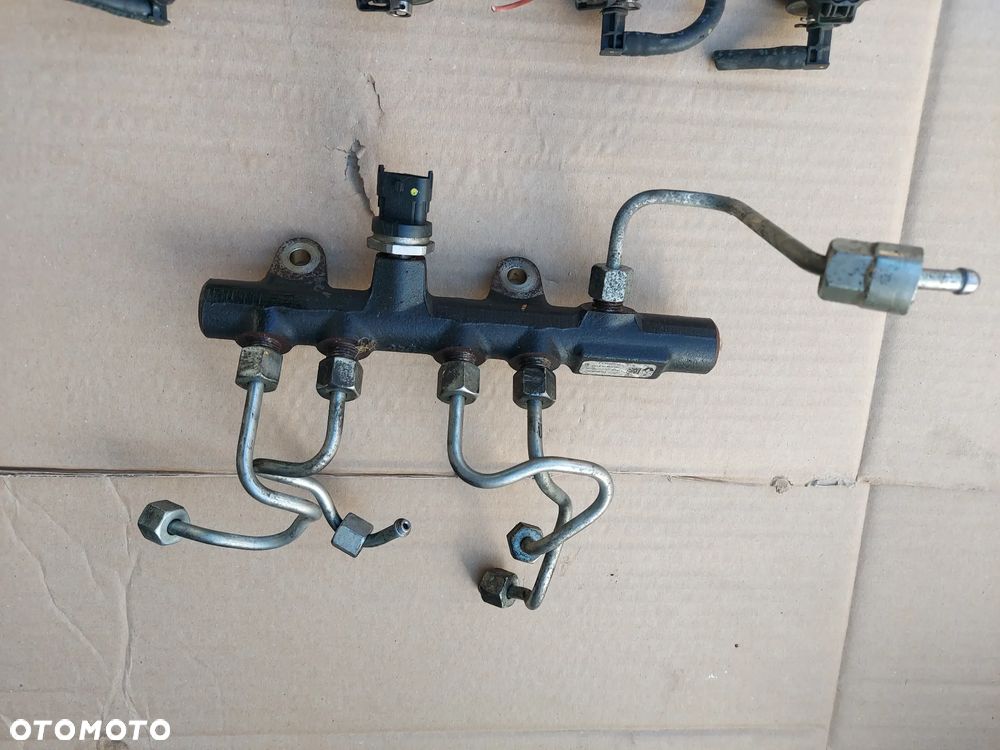 Clio IV wtrysk Wtryskiwacz Kangoo 1.5 dci 0445110485 - 3