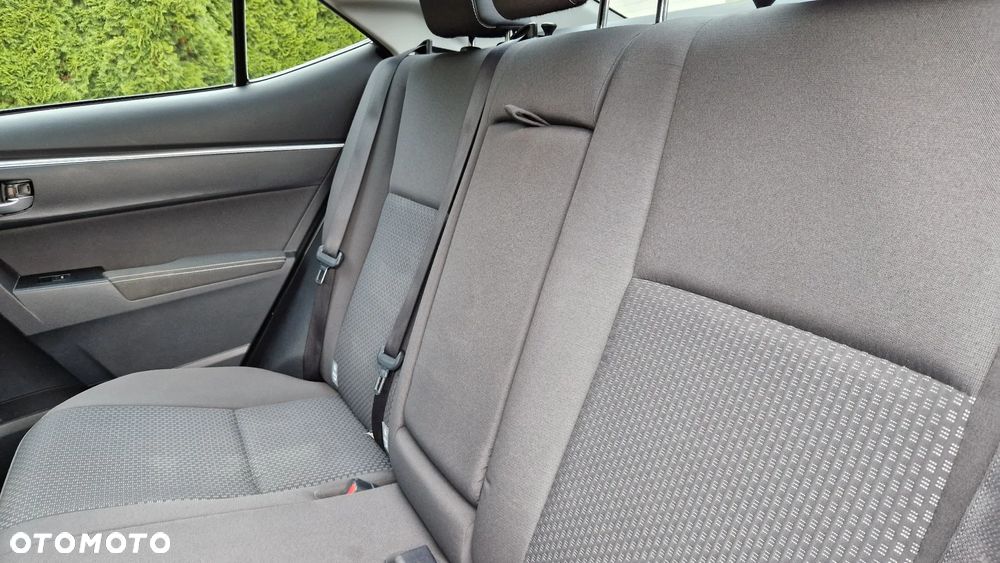 Toyota Corolla 1.6 Comfort - 28
