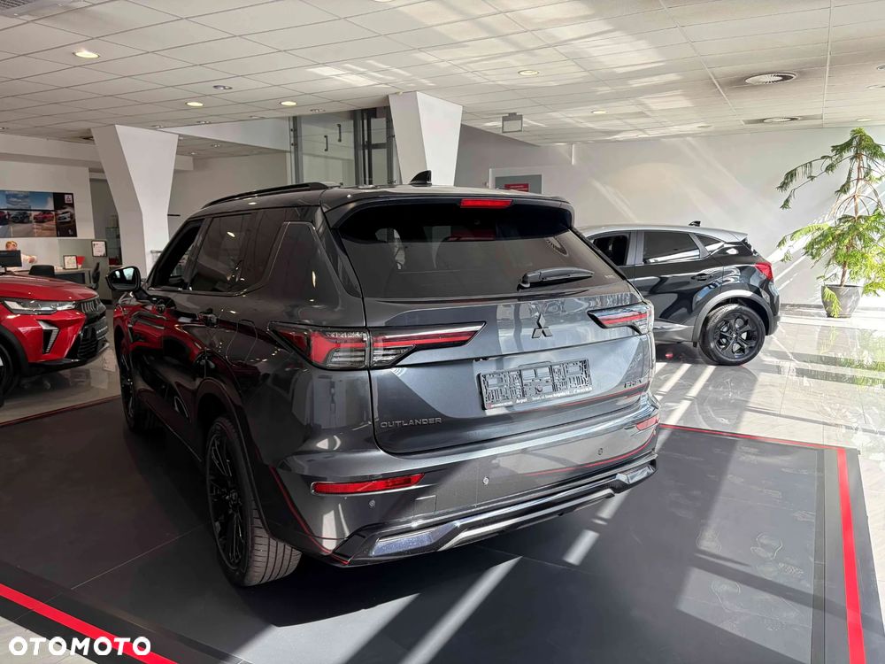 Mitsubishi Outlander Black Edition - 5