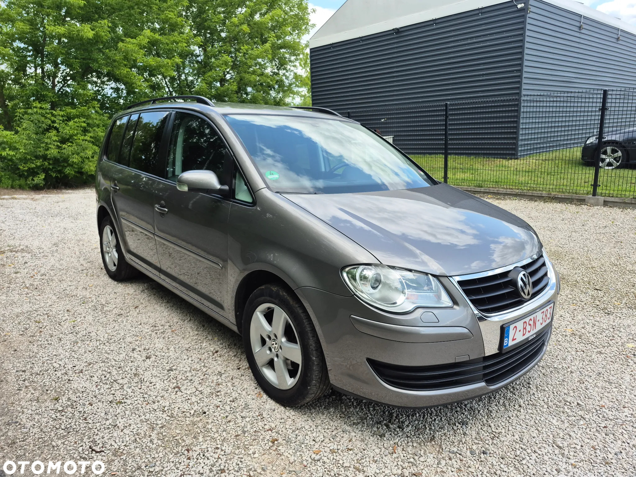Volkswagen Touran 2.0 TDI Highline - 3