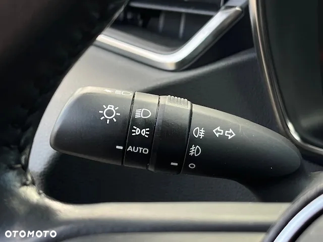 Toyota Corolla 1.8 Hybrid Comfort - 21