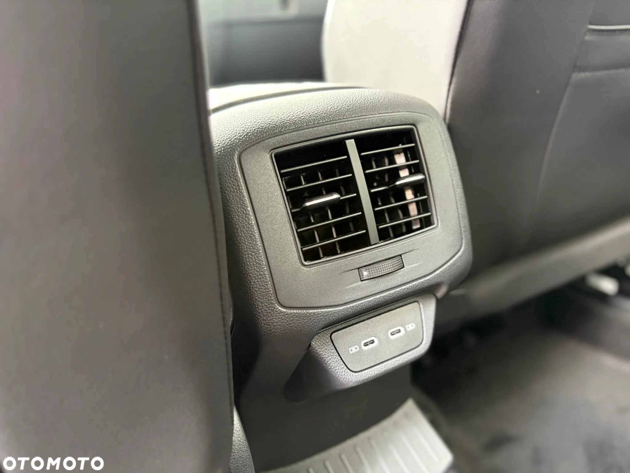 Volkswagen T-Roc 2.0 TSI 4Motion R DSG - 37