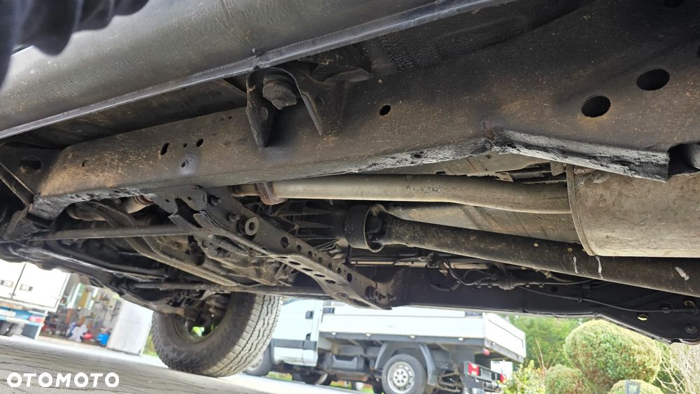 Nissan Terrano 2.7 TDi Comfort - 20