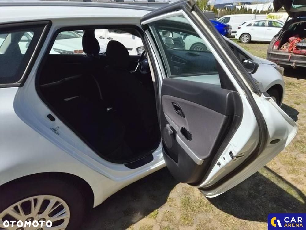Kia Ceed - 21