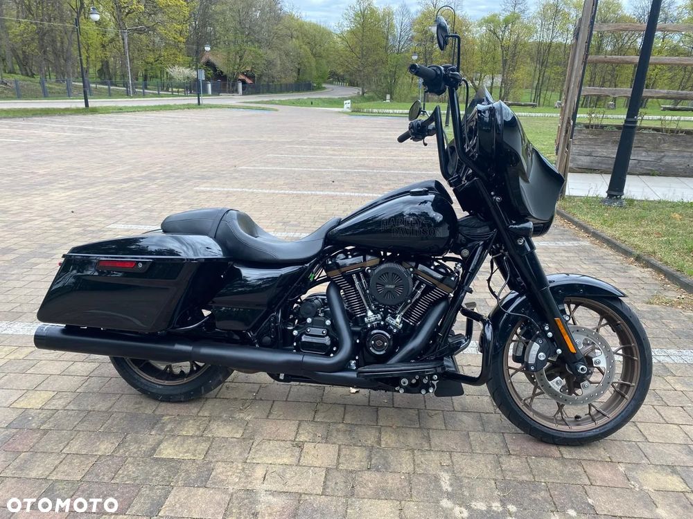 Harley-Davidson Touring Street Glide - 15