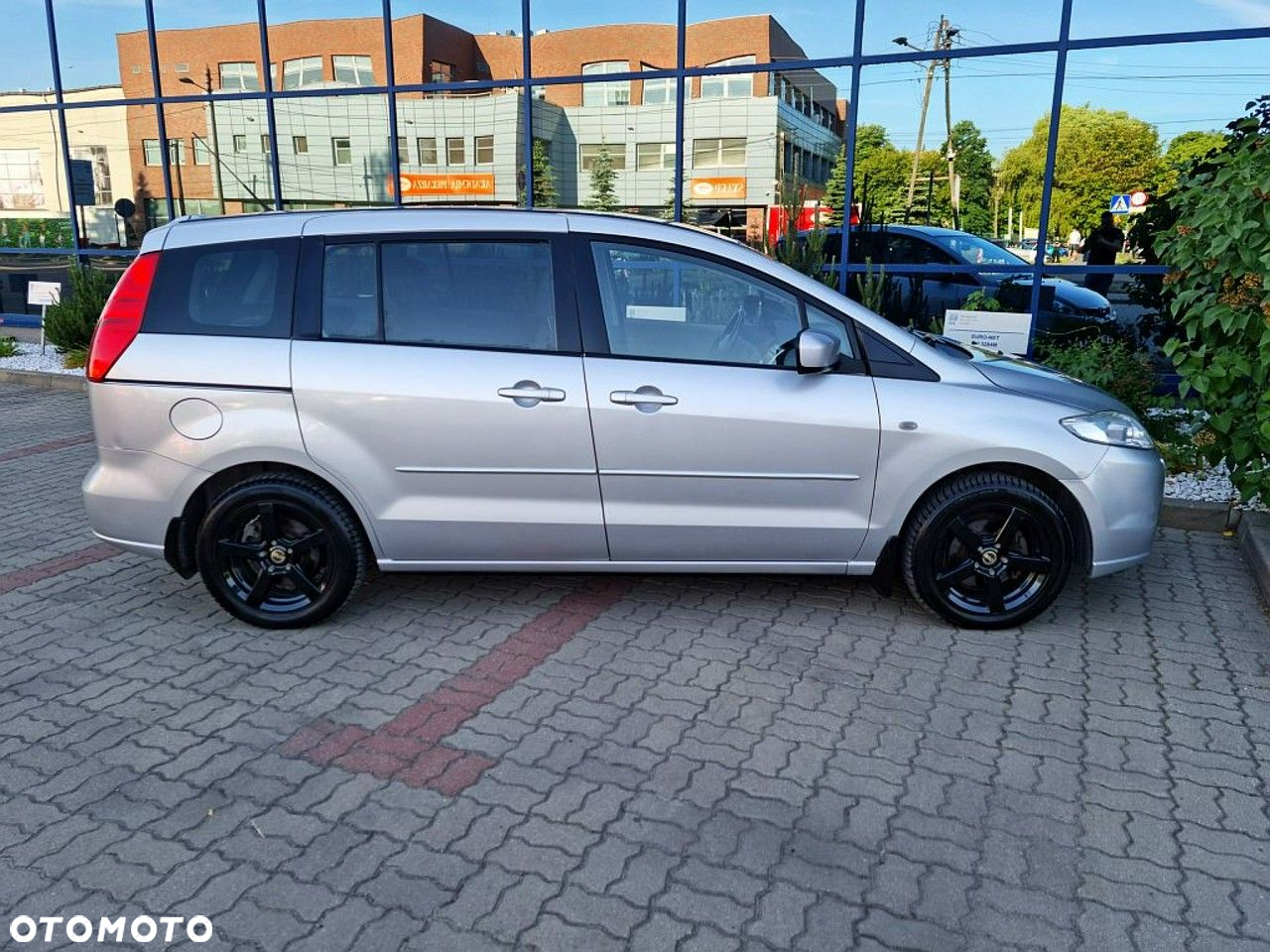 Mazda 5 - 16