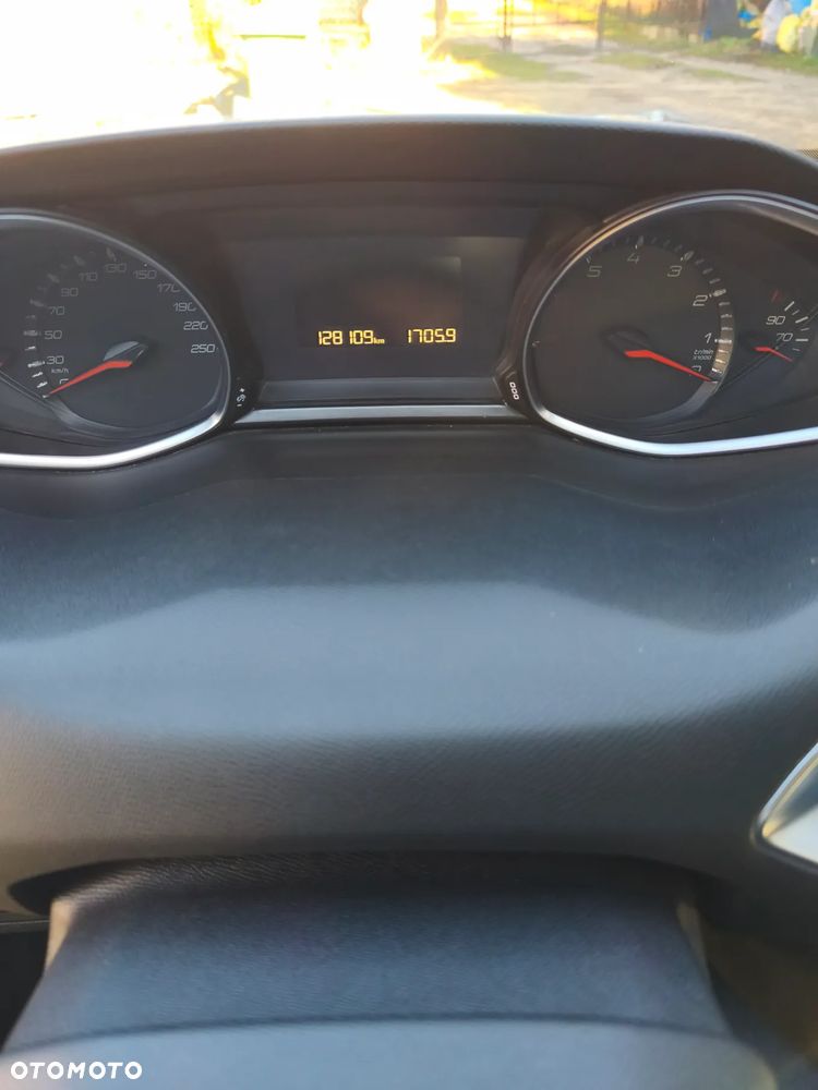 Peugeot 308 1.2 PureTech Active S&S - 15