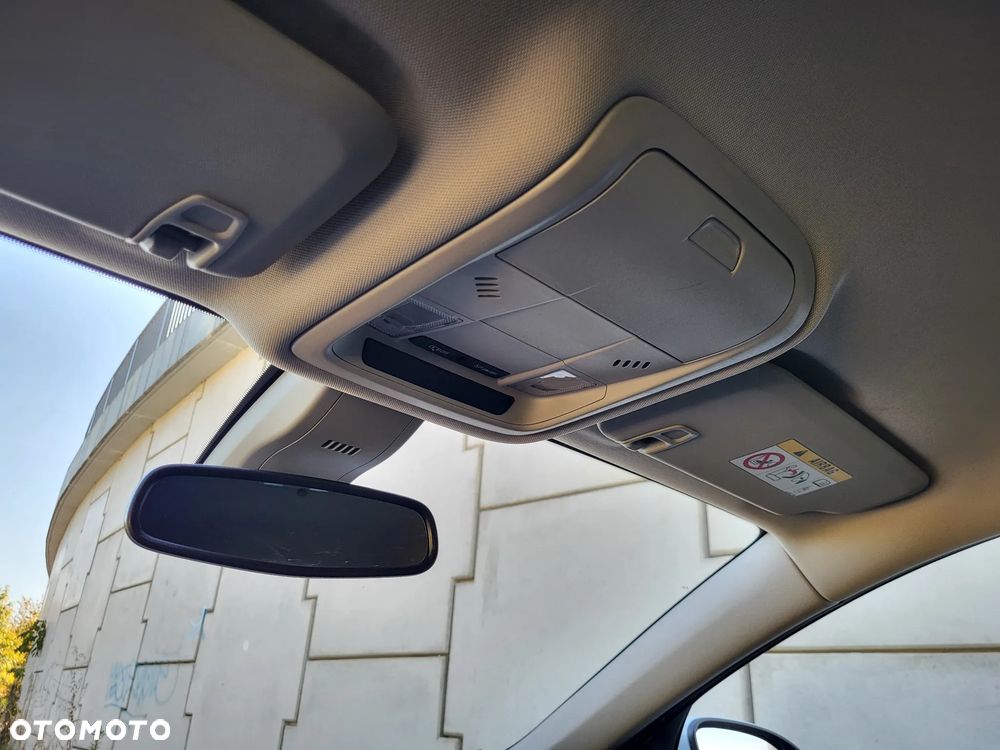 Opel Insignia - 10