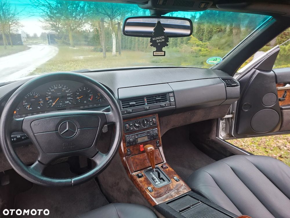 Mercedes-Benz SL - 31