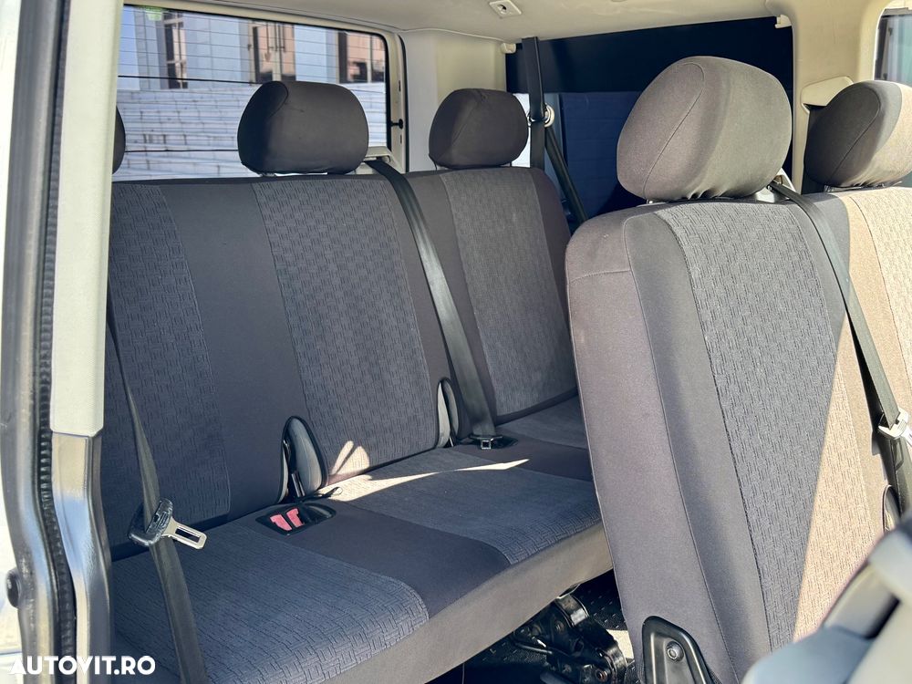 Volkswagen Caravelle KR Highline DSG - 14