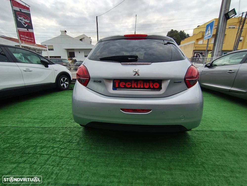 Peugeot 208 1.6 BlueHDi Style - 6