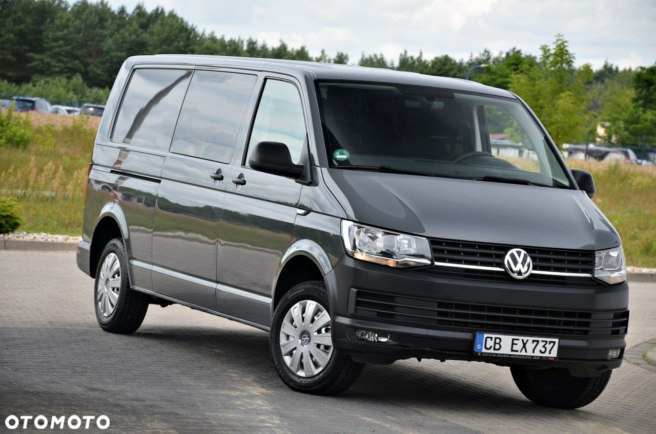Volkswagen Transporter - 1