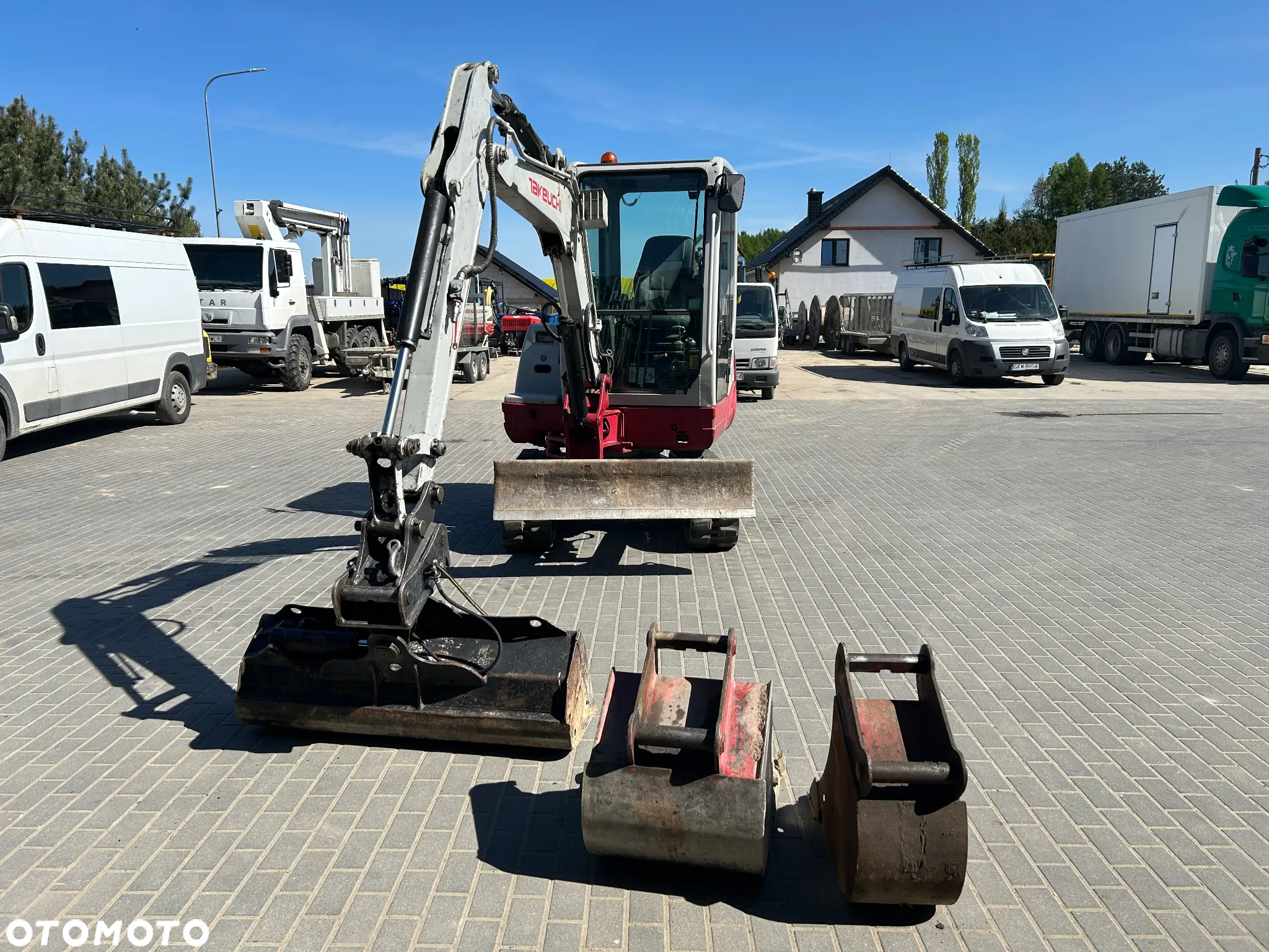 Takeuchi TB228 - 4
