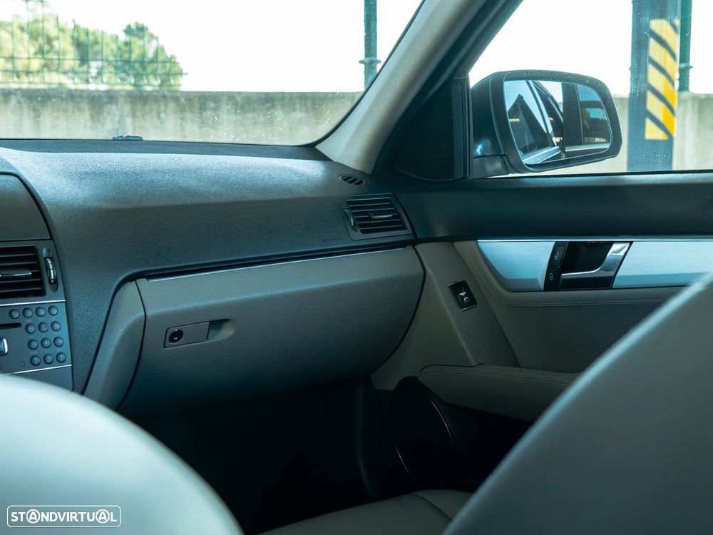 Mercedes-Benz C 220 CDi Avantgarde - 26