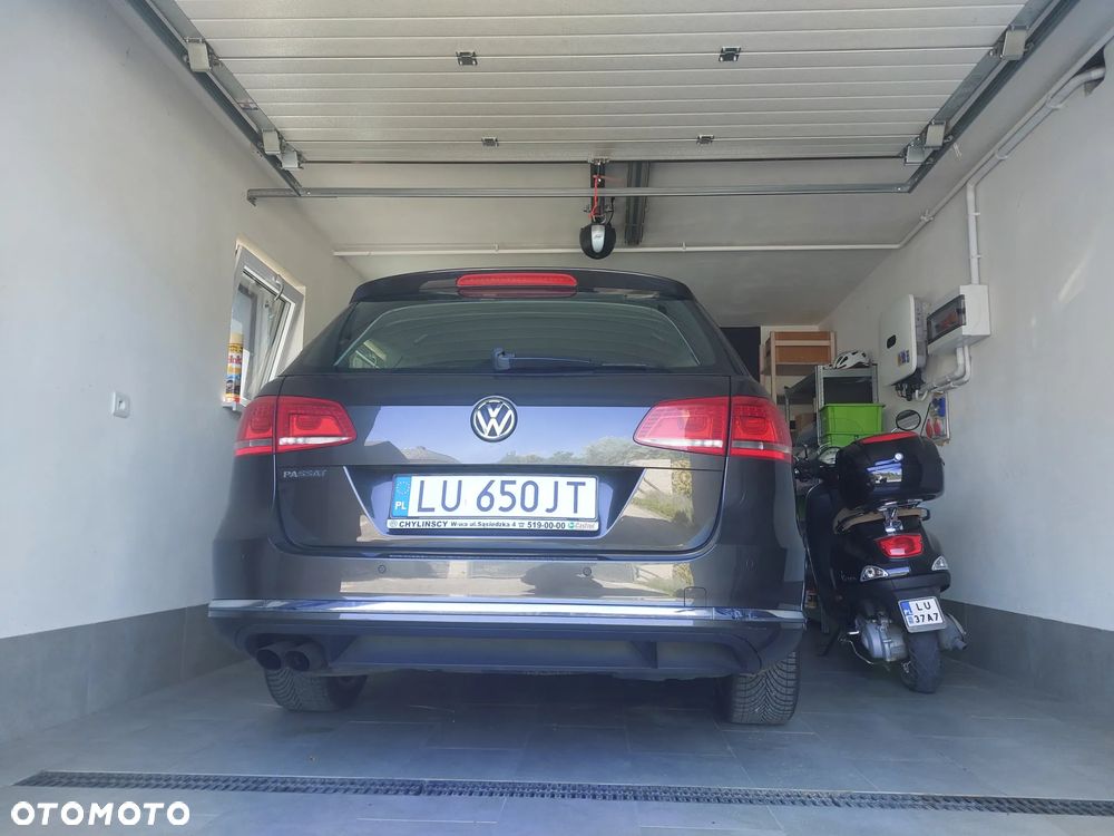 Volkswagen Passat 2.0 TSI Highline - 12