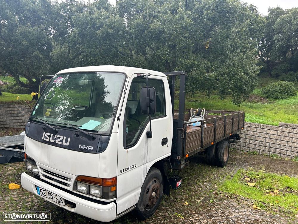 Isuzu NKR - 3