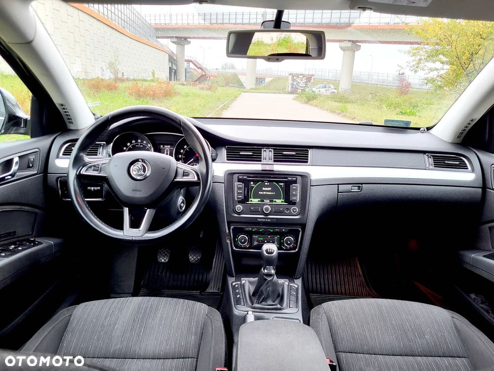 Skoda Superb 2.0 TDI Elegance - 10