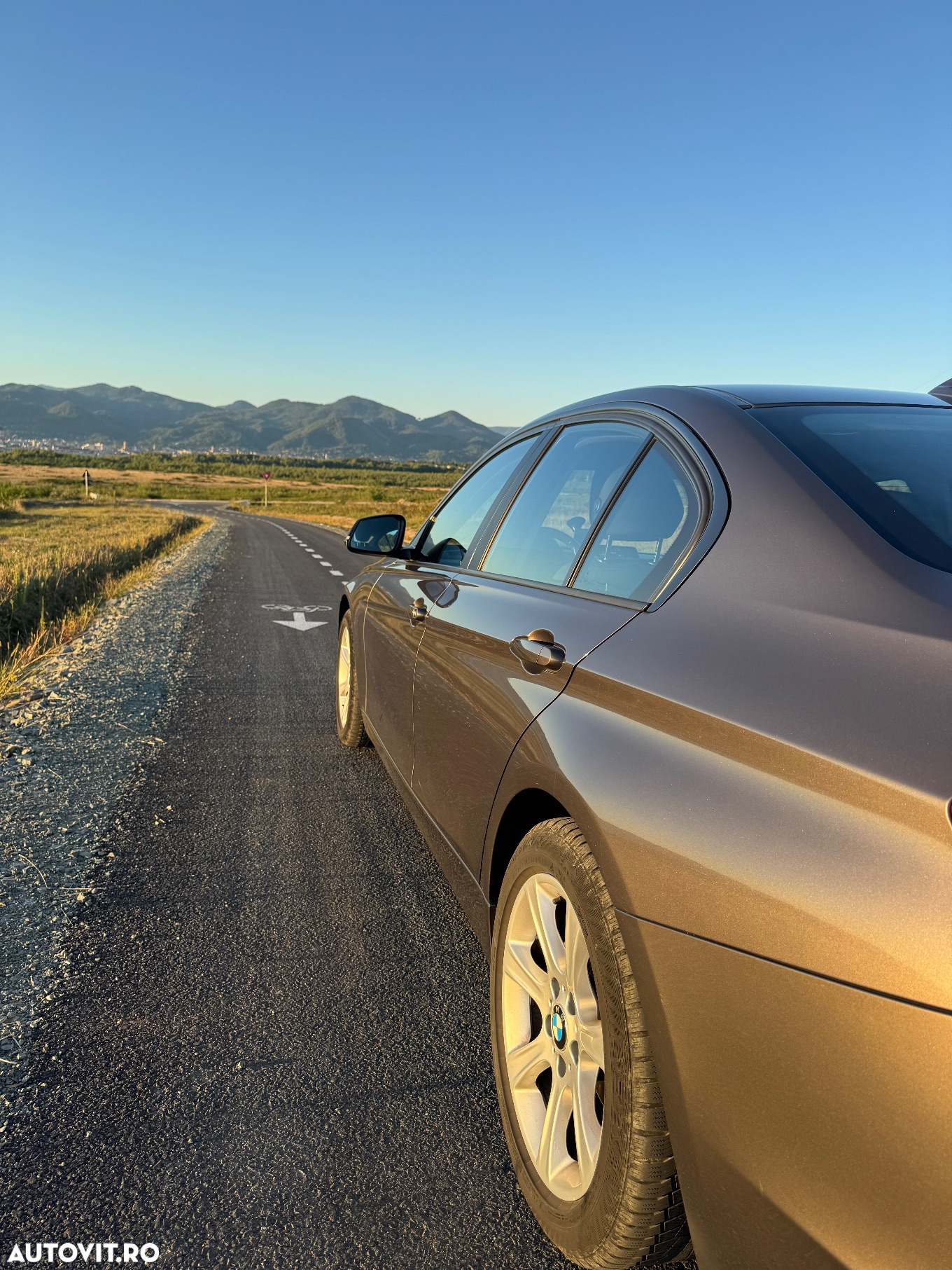 BMW Seria 3 318d - 12
