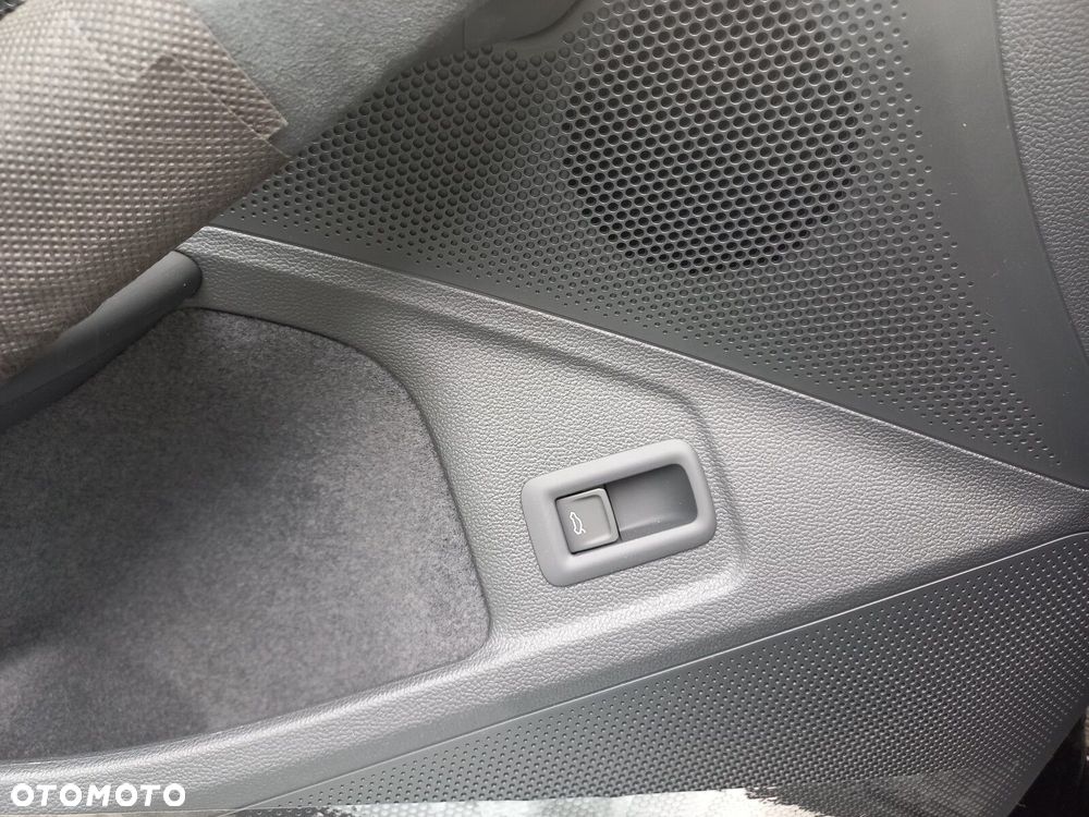 Skoda Superb 2.0 TSI Sportline DSG - 27