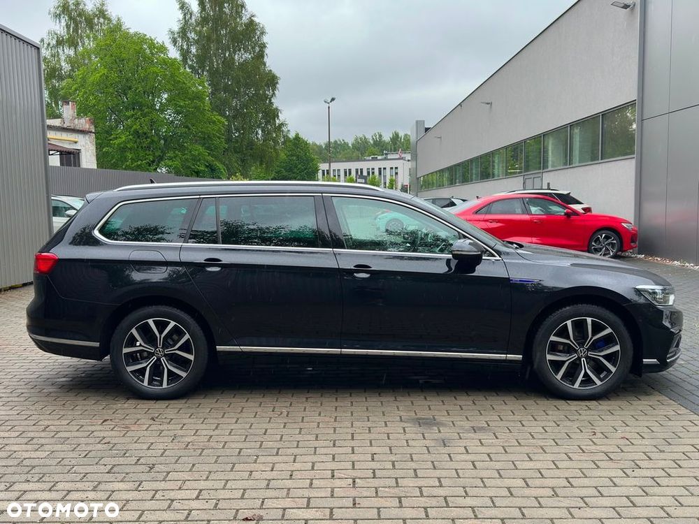Volkswagen Passat - 7