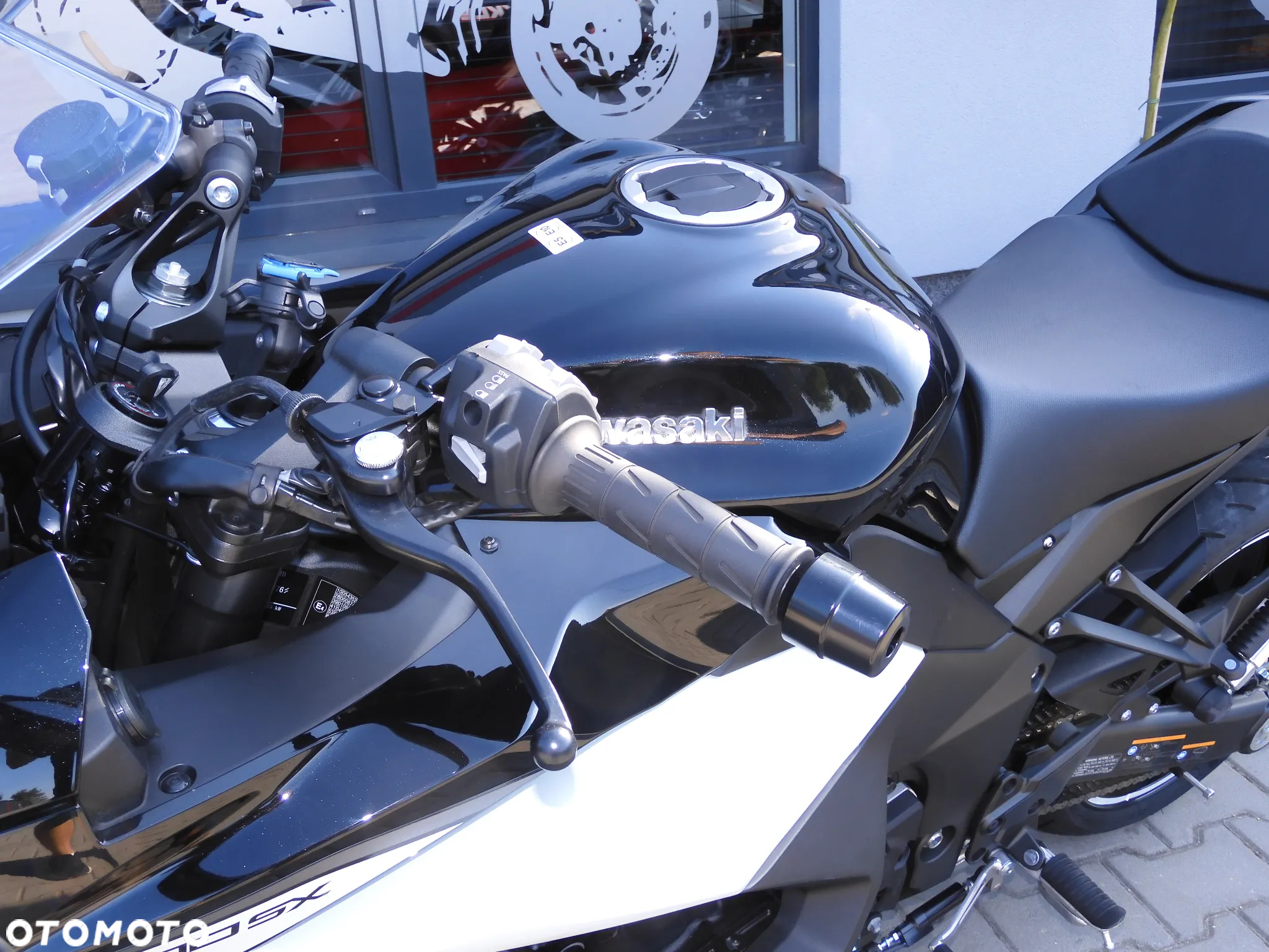 Kawasaki Ninja 1000 SX - 23