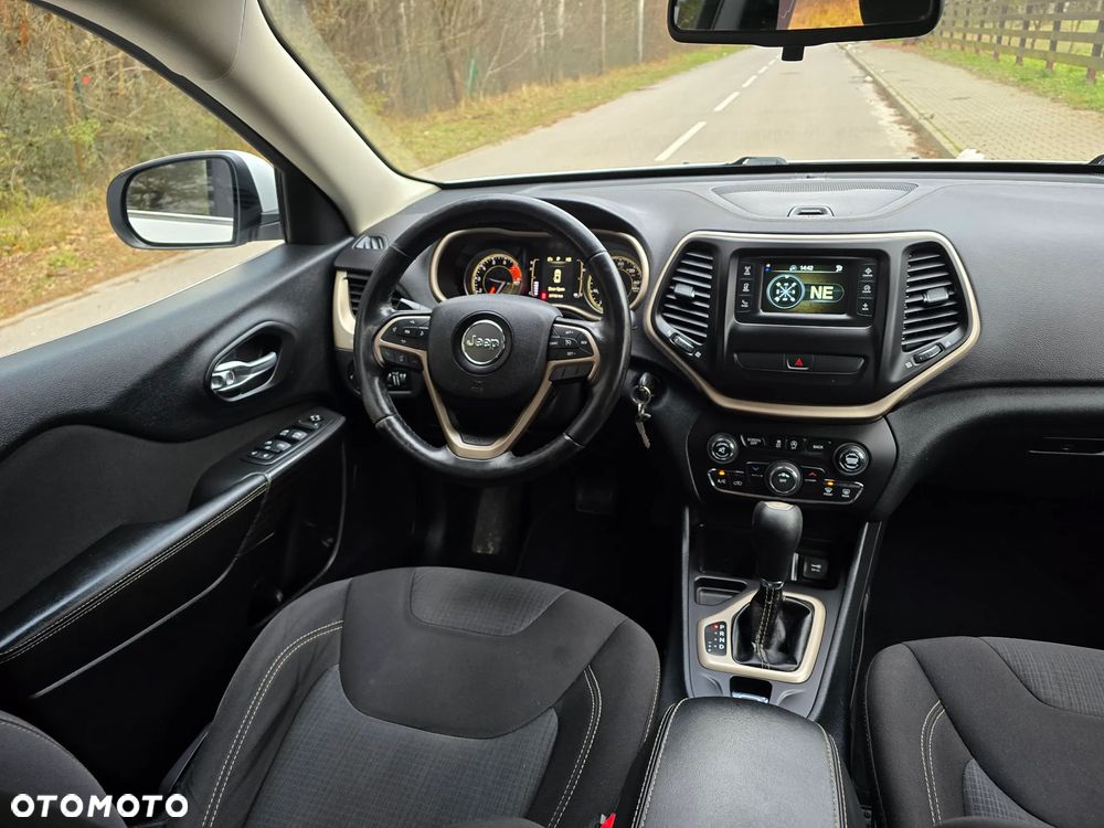 Jeep Cherokee 3.2 V6 Pentastar Active Drive I Automatik Limited - 24