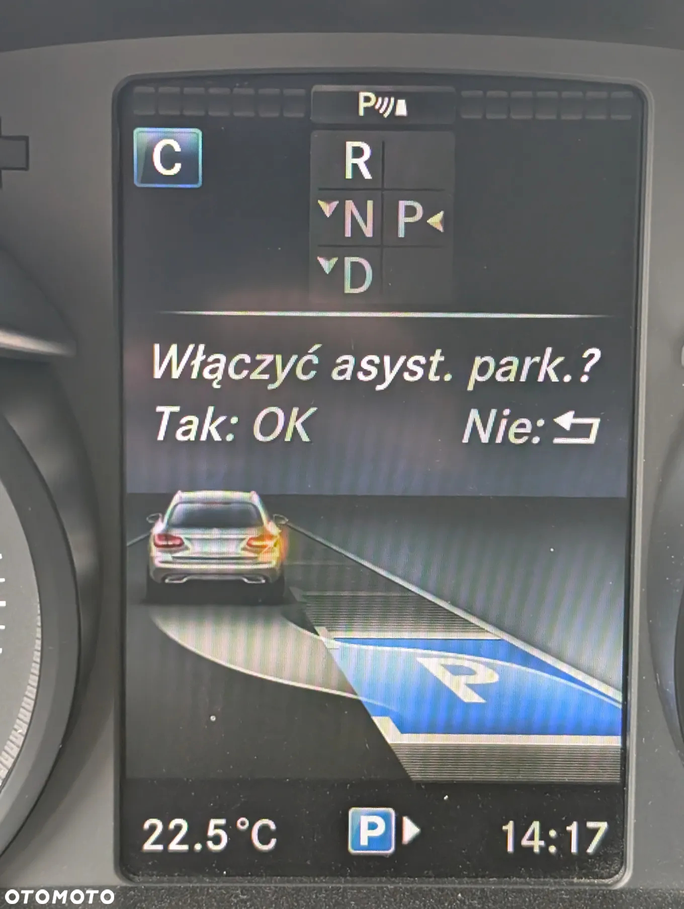 Mercedes-Benz Klasa C 250 7G-TRONIC - 26
