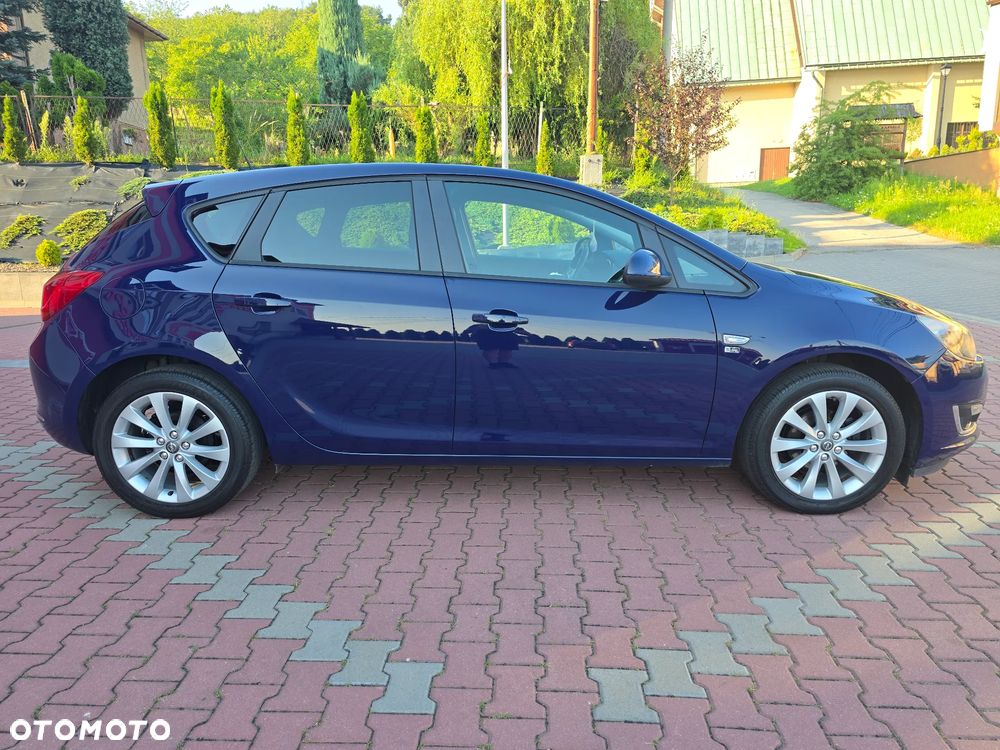 Opel Astra 1.4 Turbo Innovation - 9