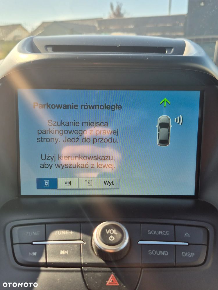 Ford Kuga - 28