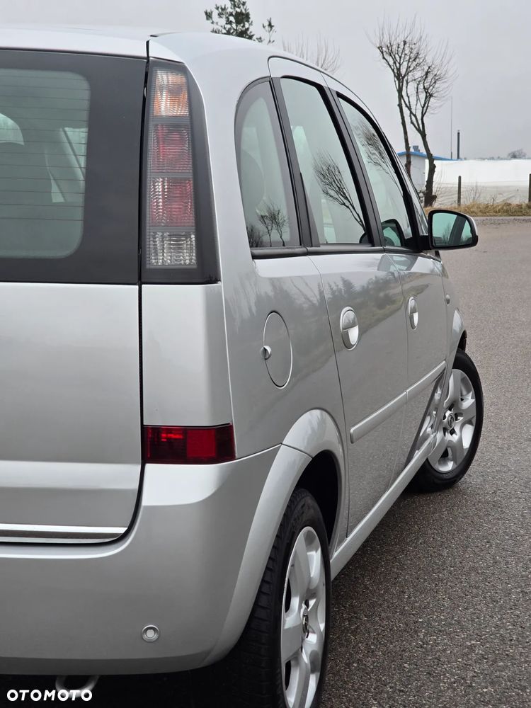 Opel Meriva 1.6 Cosmo MTA - 24