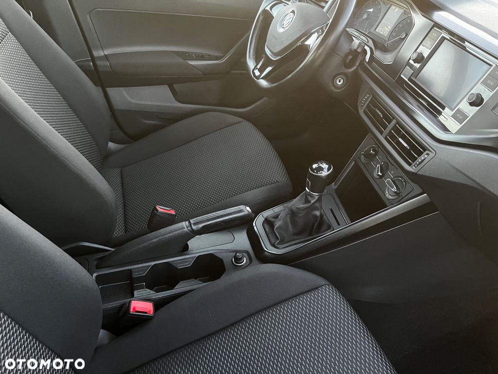 Volkswagen Polo - 22