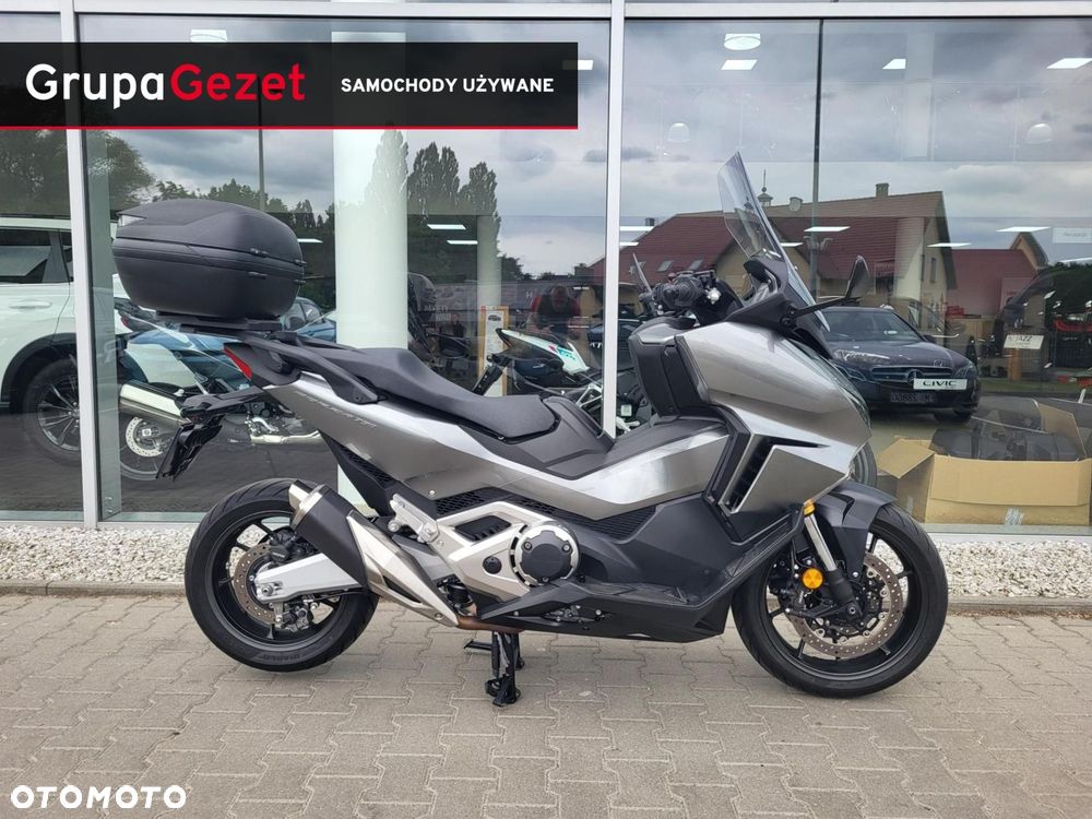 Honda NSS - 5