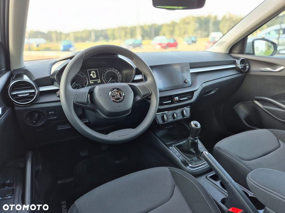 Skoda Fabia 1.0 Ambition - 10