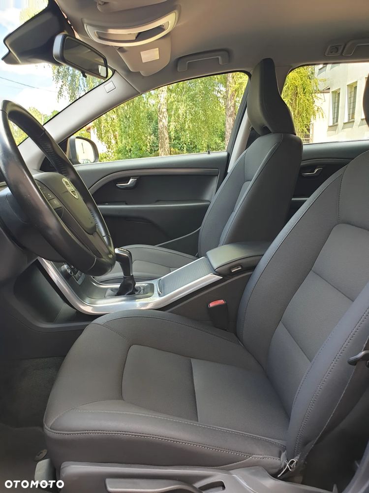 Volvo V70 D2 Linje Classic - 8