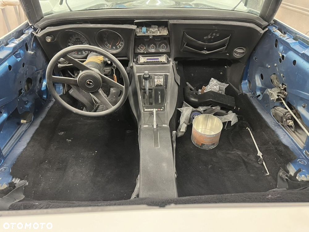 Chevrolet Corvette - 20