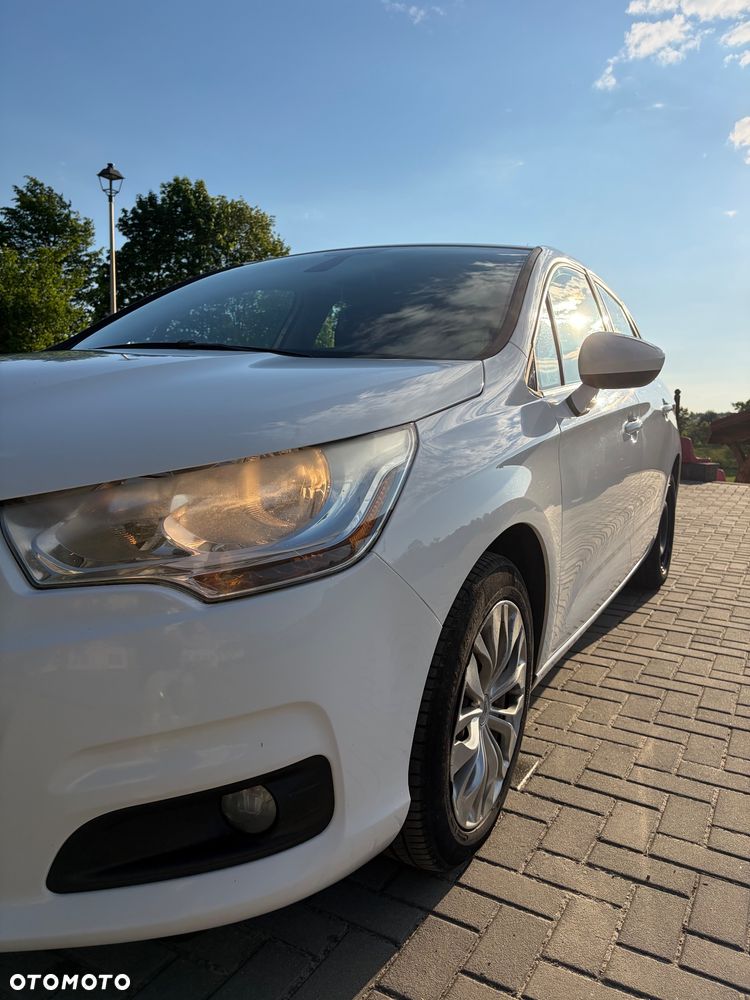 Citroën C4 HDi 110 Attraction - 3