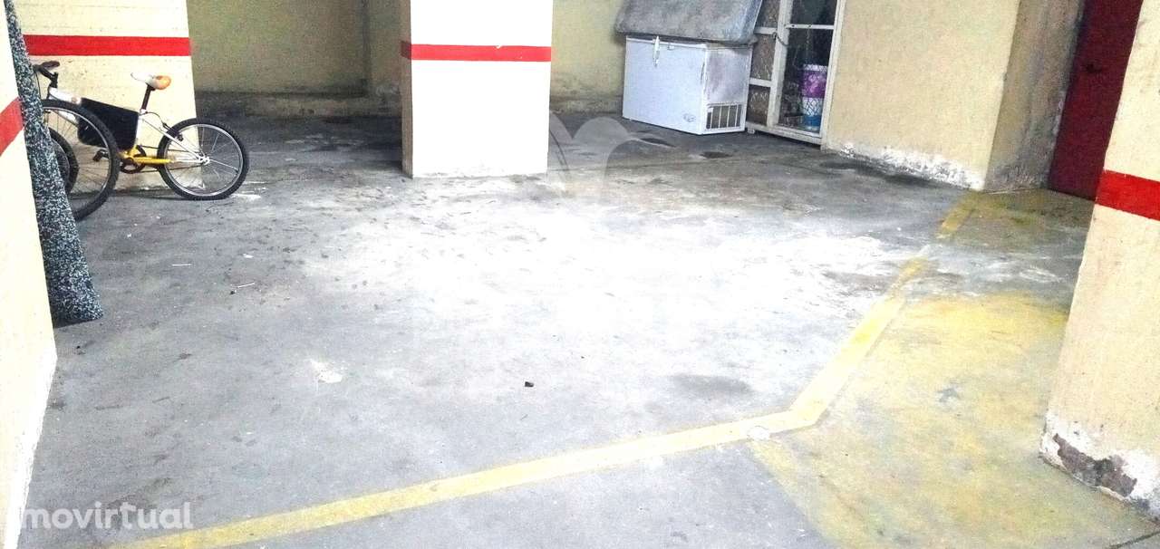 Lugares Garagem ao Metro em Vila Nova de Gaia - Grande imagem: 2/4