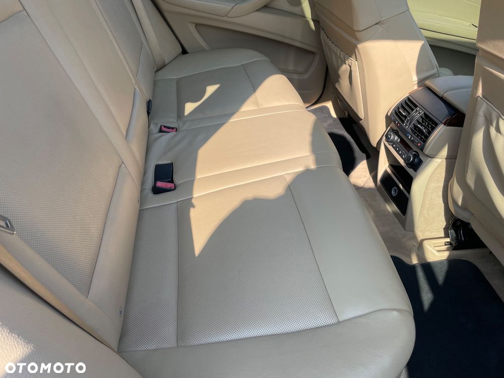 BMW X5 xDrive30d - 27