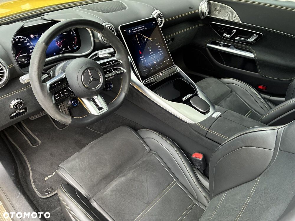 Mercedes-Benz AMG GT 63 4MATIC+ - 11