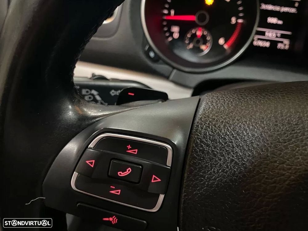 VW Golf Variant 1.6 TDi Highline DSG - 10