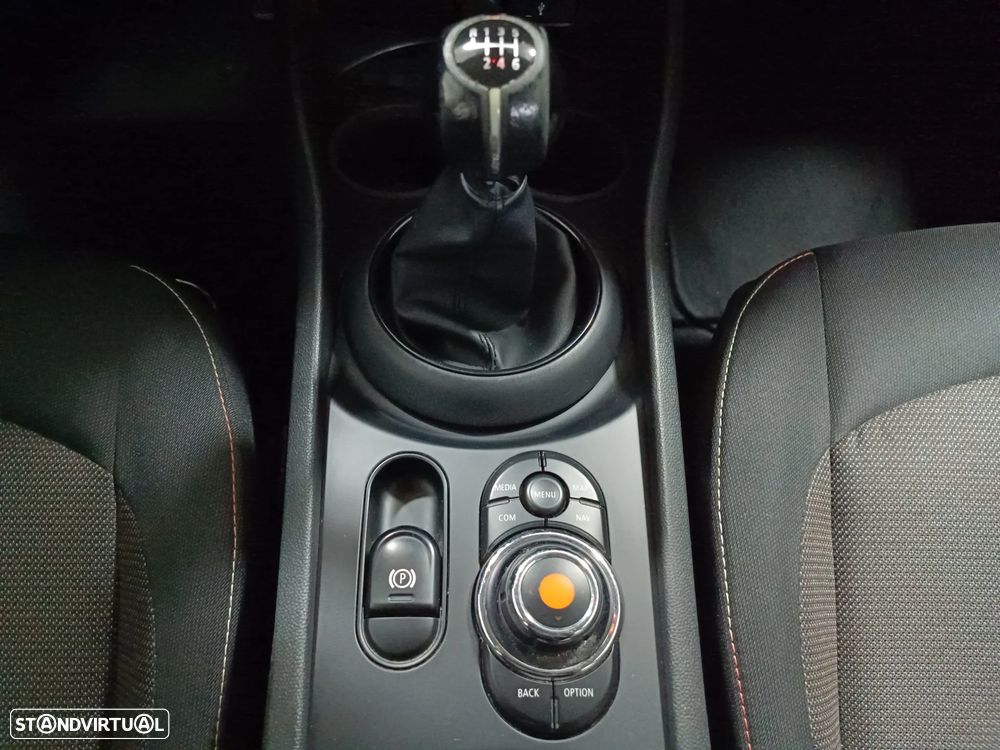 MINI Clubman One D - 19