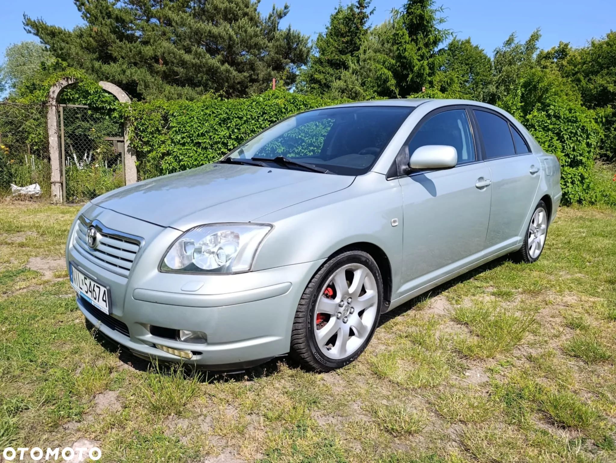 Toyota Avensis - 1